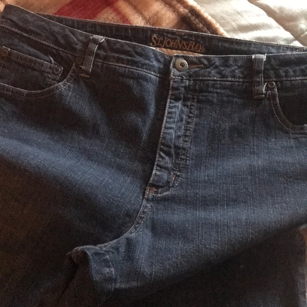 Woman’s Jeans - Picture 5 of 5